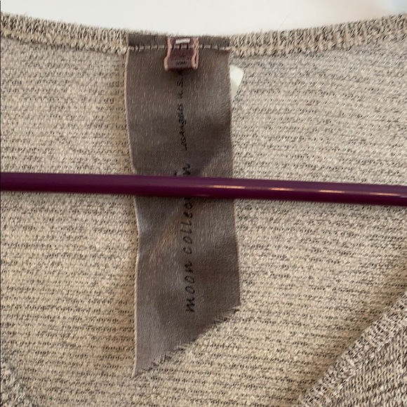 Cream/Tan Blouse - Picture 2 of 4